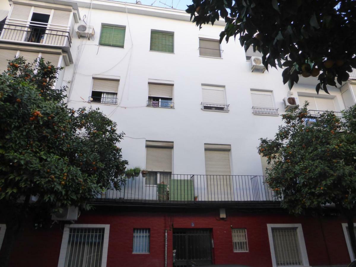 Esencia Sevilla Buitenkant foto