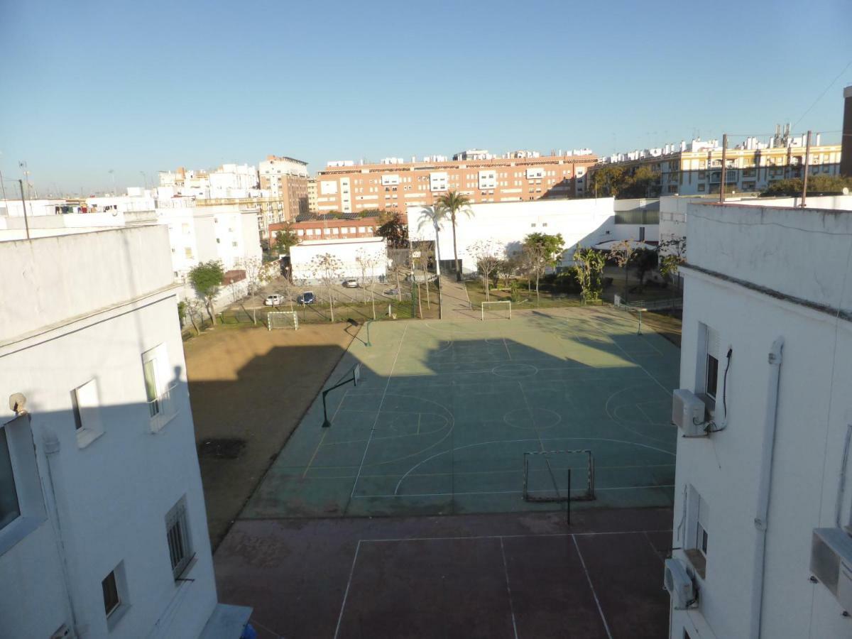 Esencia Sevilla Buitenkant foto